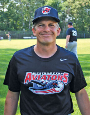 Profile photo of Aviators head coach Tom Hoare