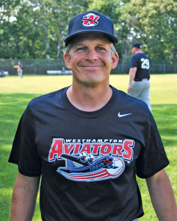 Profile photo of Aviators head coach Tom Hoare